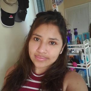 Meet your Posher, Leonela